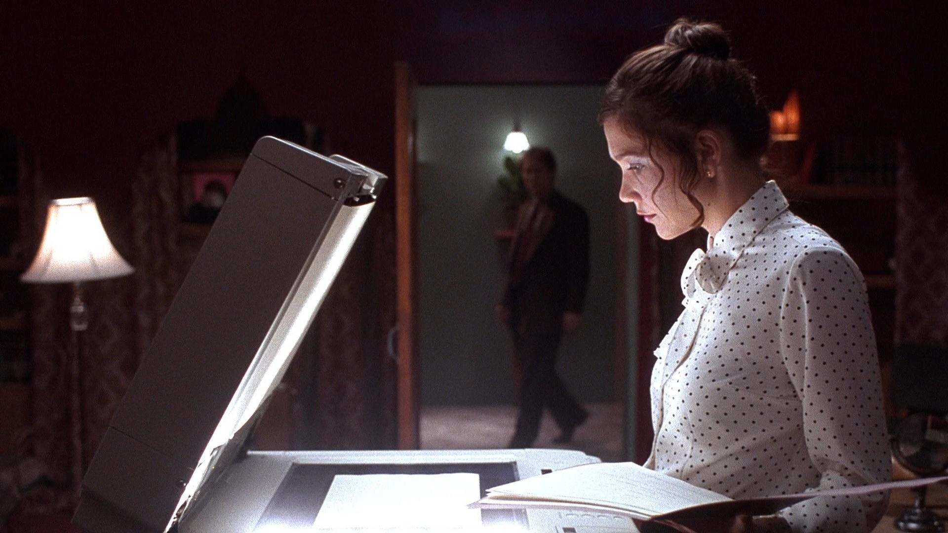 Maggie gyllenhaal screenshots secretary.