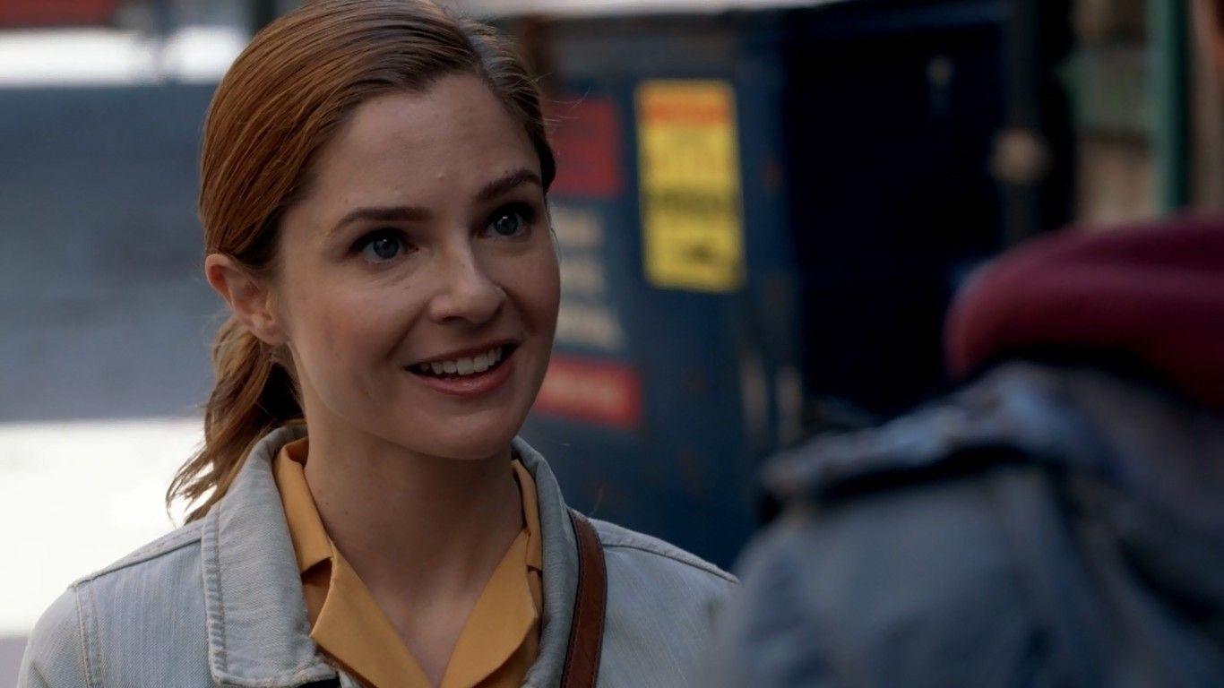 Cool movie screenshots: Shannon Lucio as April Kelly in Supernatural