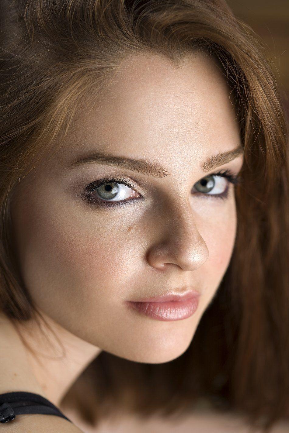 Shannon Lucio Photo Lucio Image: Ravepad place to