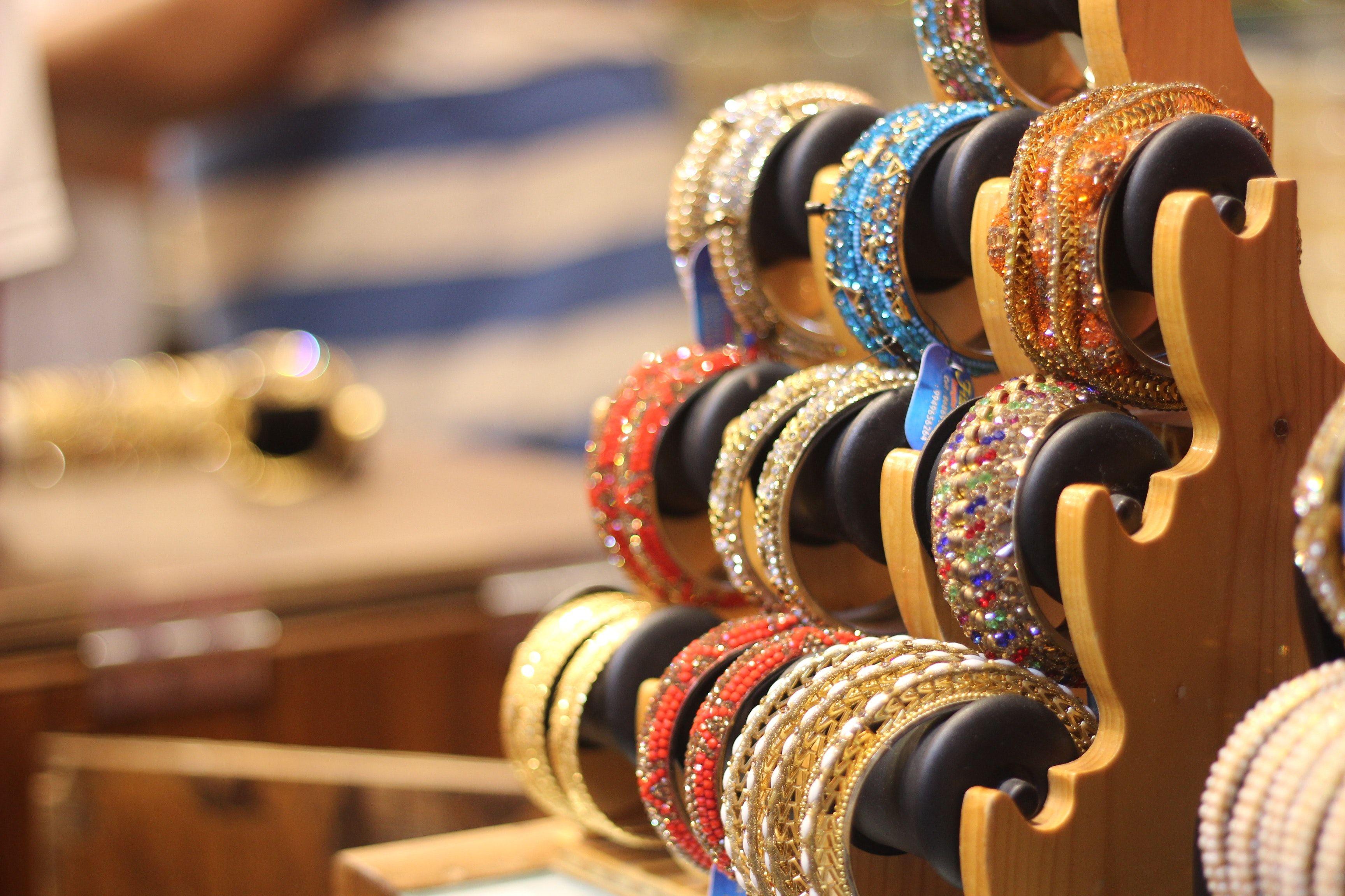 Bangles Wallpapers - Wallpaper Cave