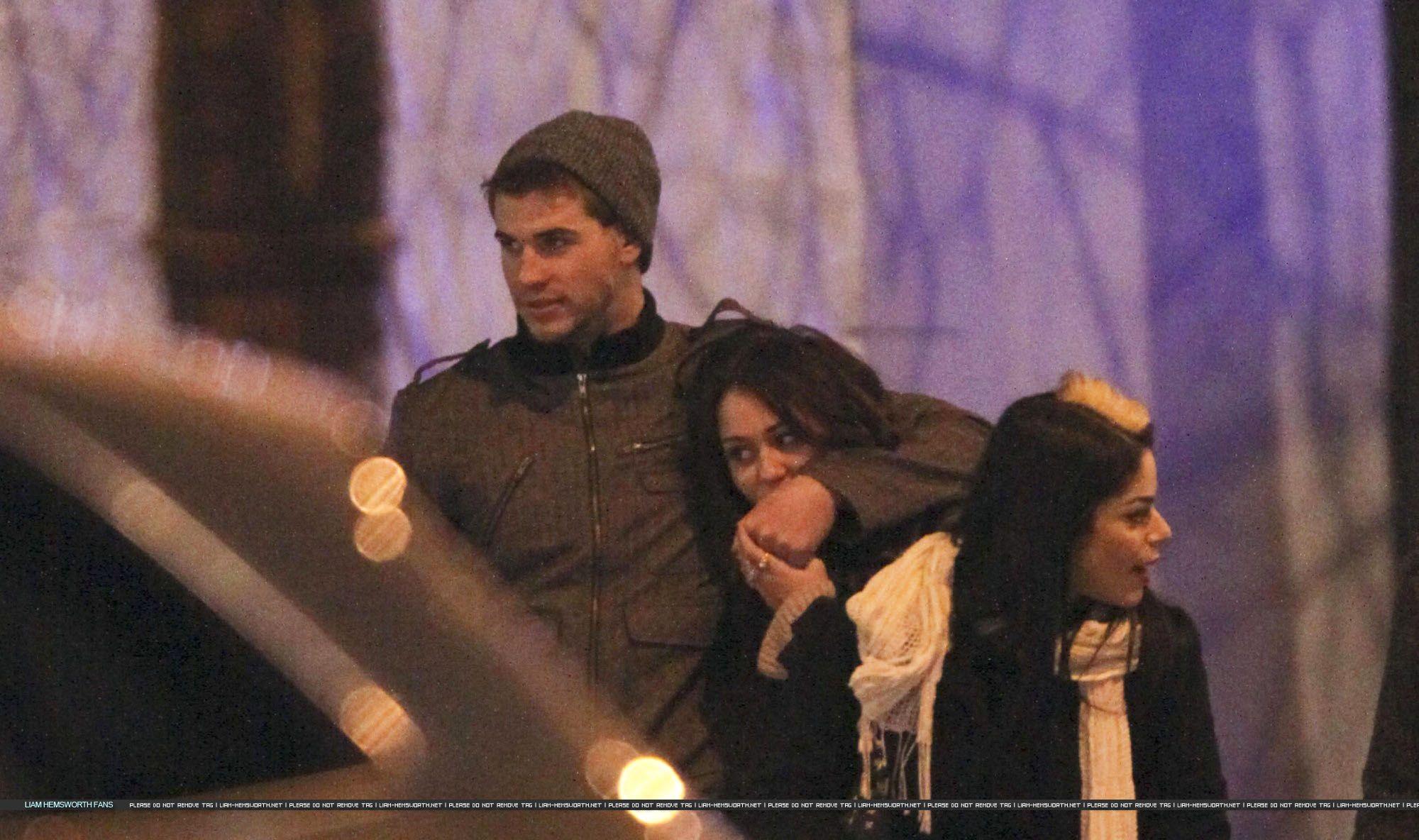 Miley Cyrus & Liam Hemsworth image love HD wallpaper and background