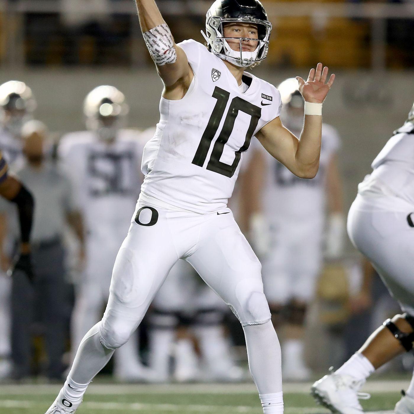 College football Week 7: Giants scouting the Ducks, and other games