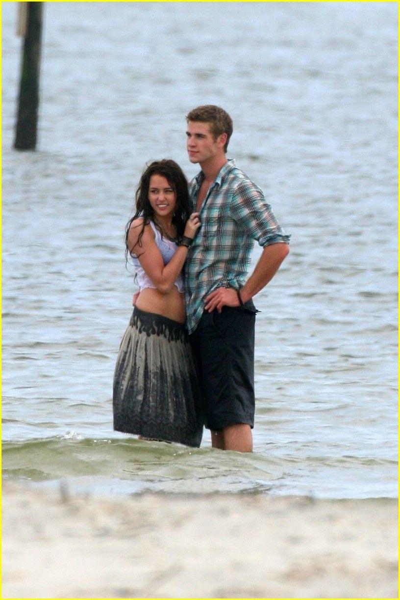Miley Cyrus & Liam Hemsworth: Last Song Kiss!. Photo 193311