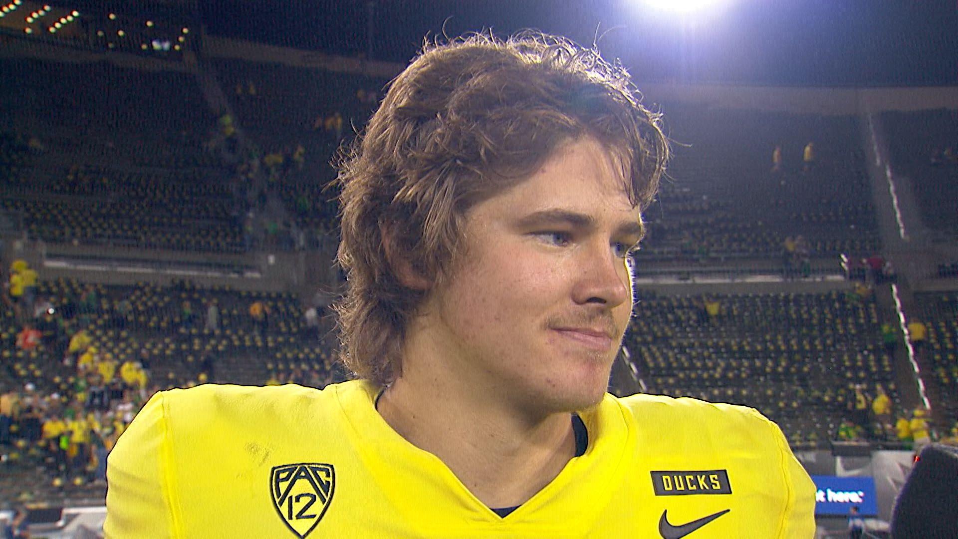 Justin Herbert on Oregon's young group of running backs: 'They di...
