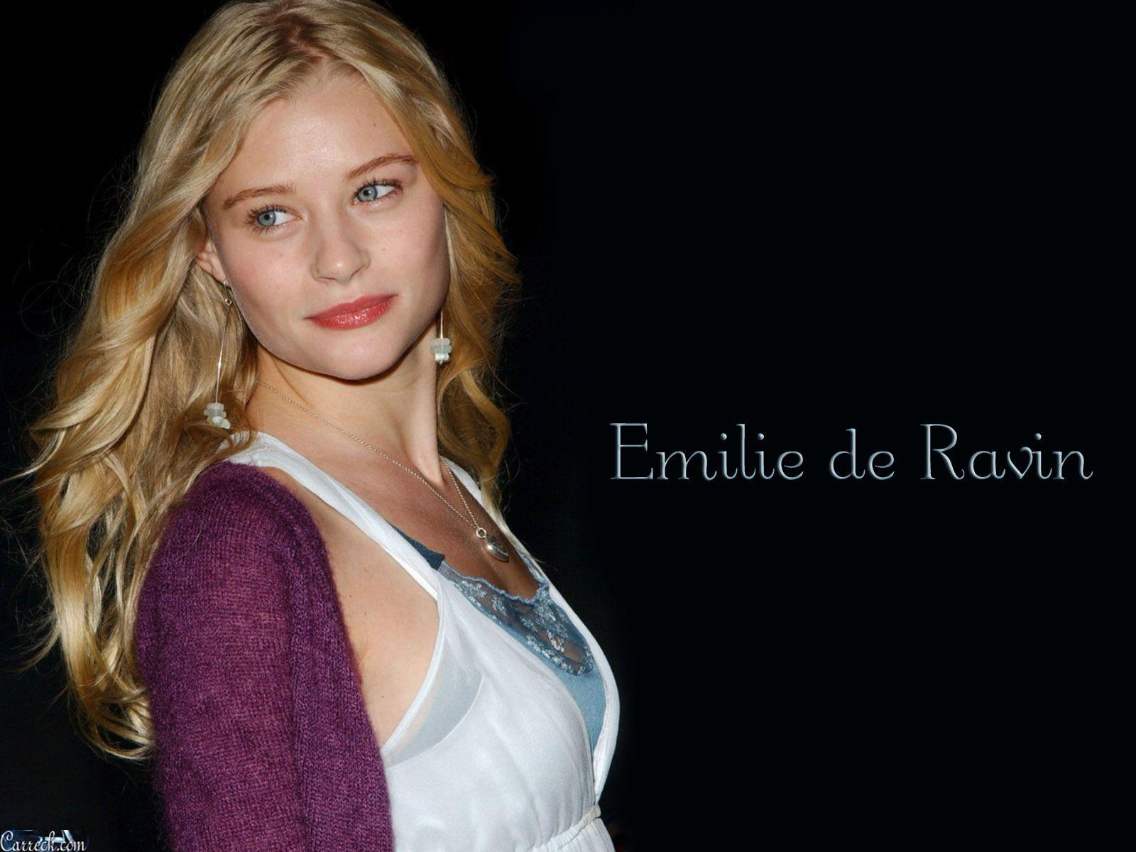 Emilie De Ravin Wallpapers - Wallpaper Cave