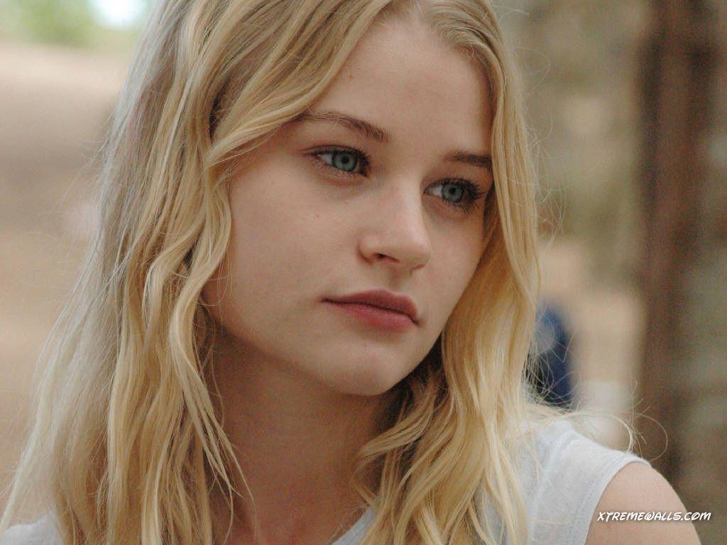Emilie De Ravin wallpaperx768