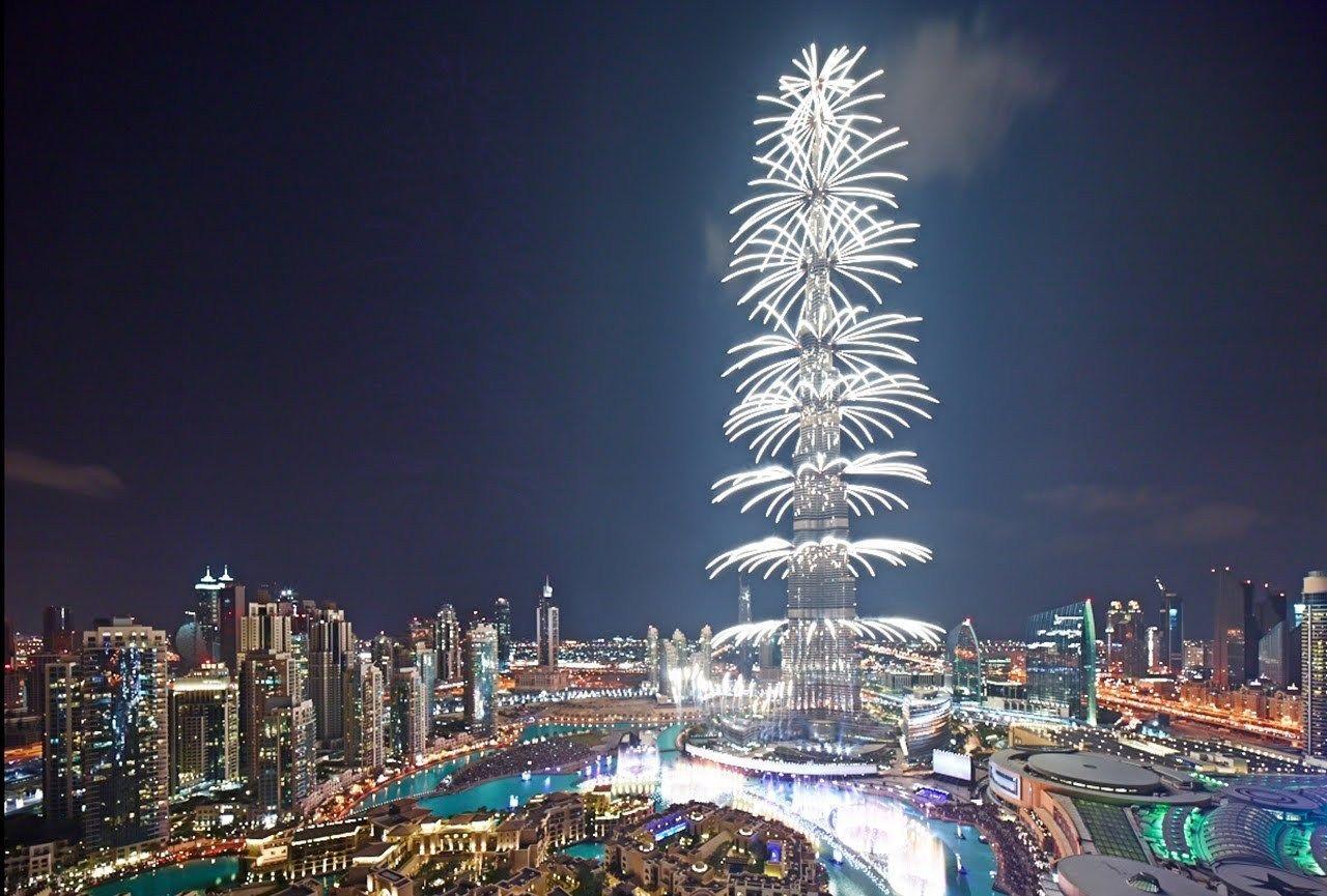 Burj Khalifa 2015 New Year Fireworks Wallpaper