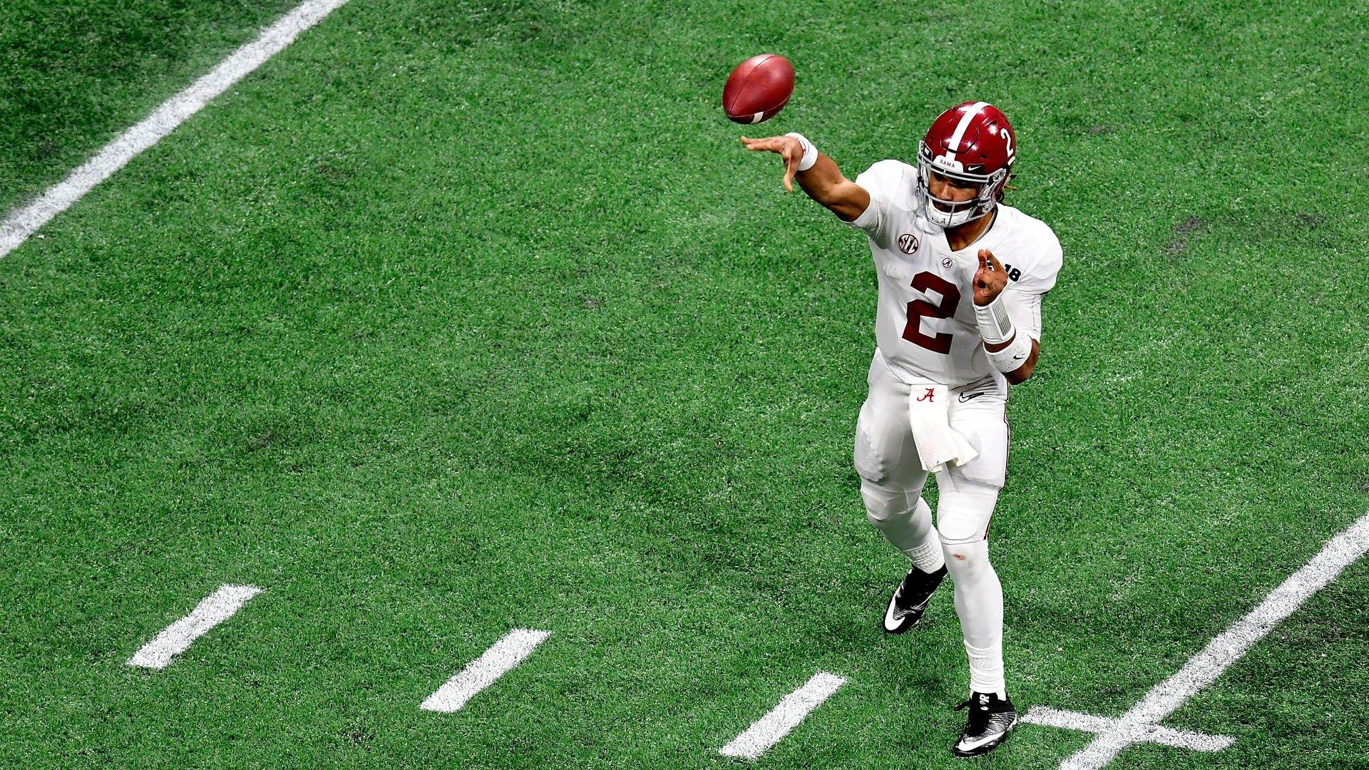 SEC championship game: Jalen Hurts comes off bench to lead Alabama