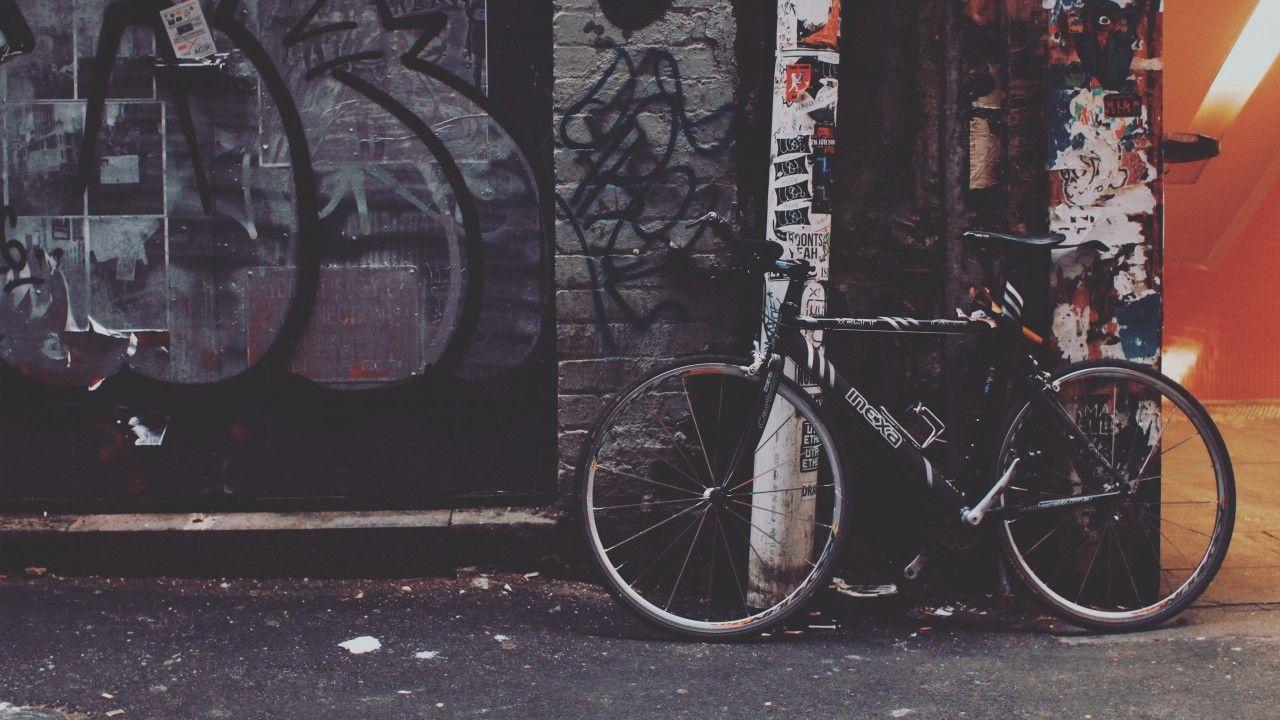Wallpapere Bicicleta curte Graffiti. Bicicleta curte Graffiti