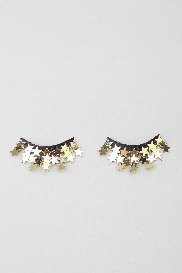 Te atreves con estas fulgurantes pestañas en Nochevieja