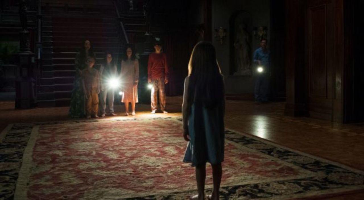 Netflix's 'The Haunting of Hill House': All the Secret Ghosts You Missed
