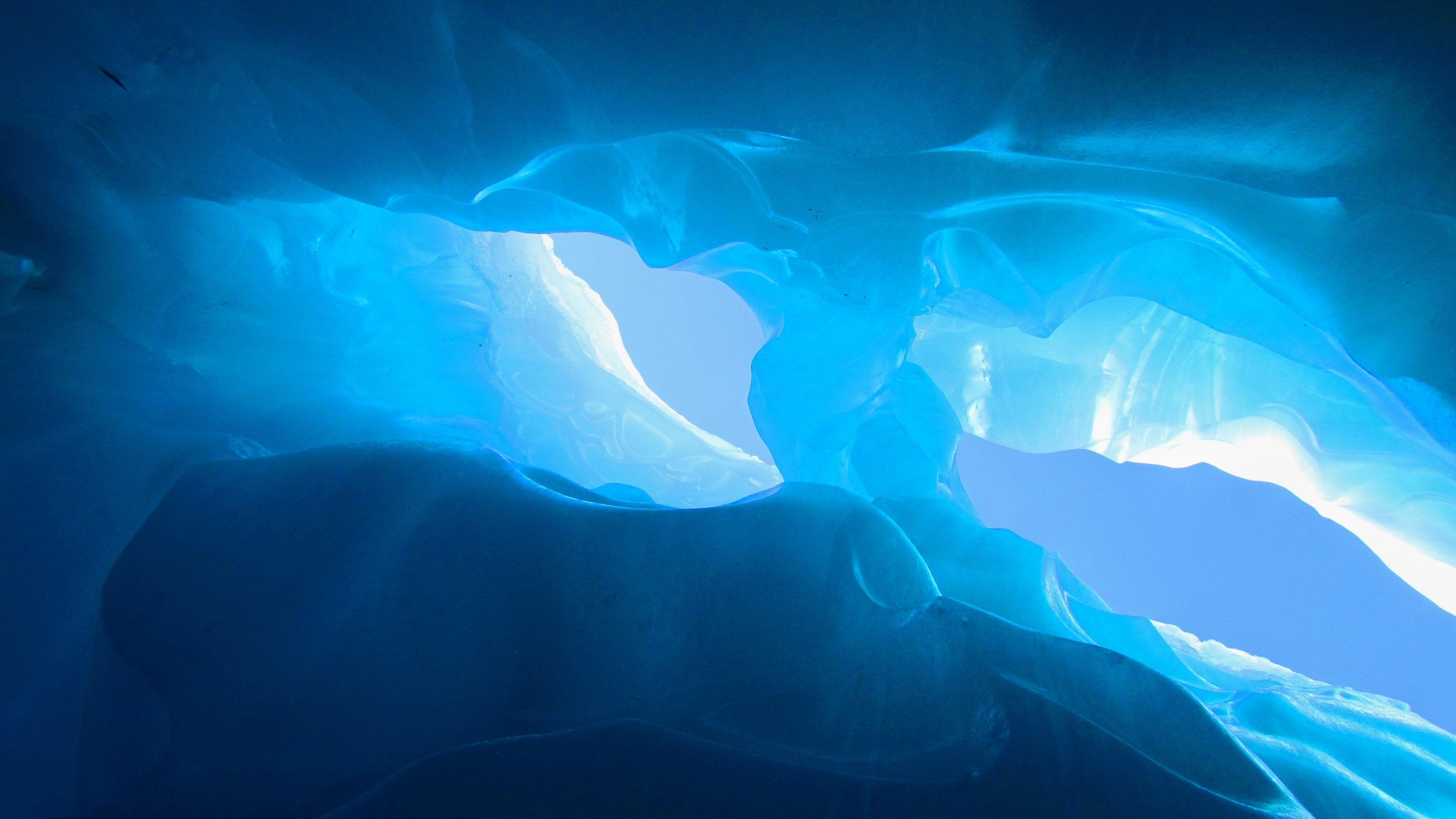 Melting Crystal ice 4K wallpaper download