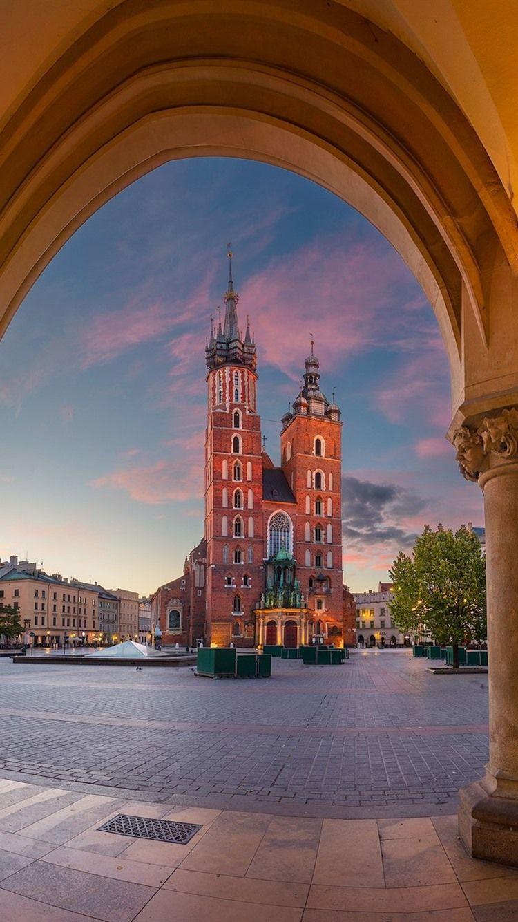 Wallpaper Poland, Krakow, St. Mary's Church, dusk, lights 1920x1200