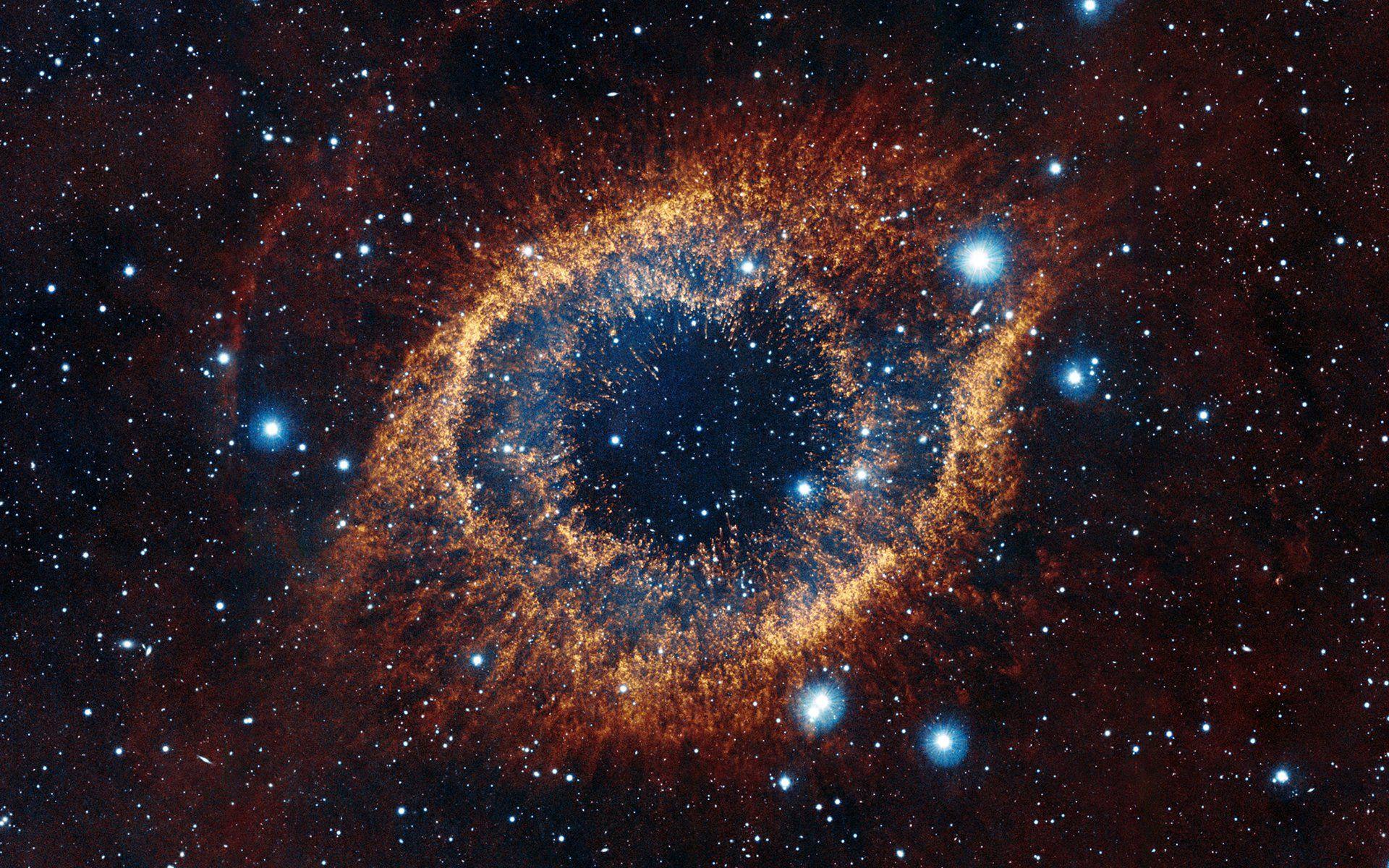 VISTA's Look at Helix Nebula Space Wallpaper