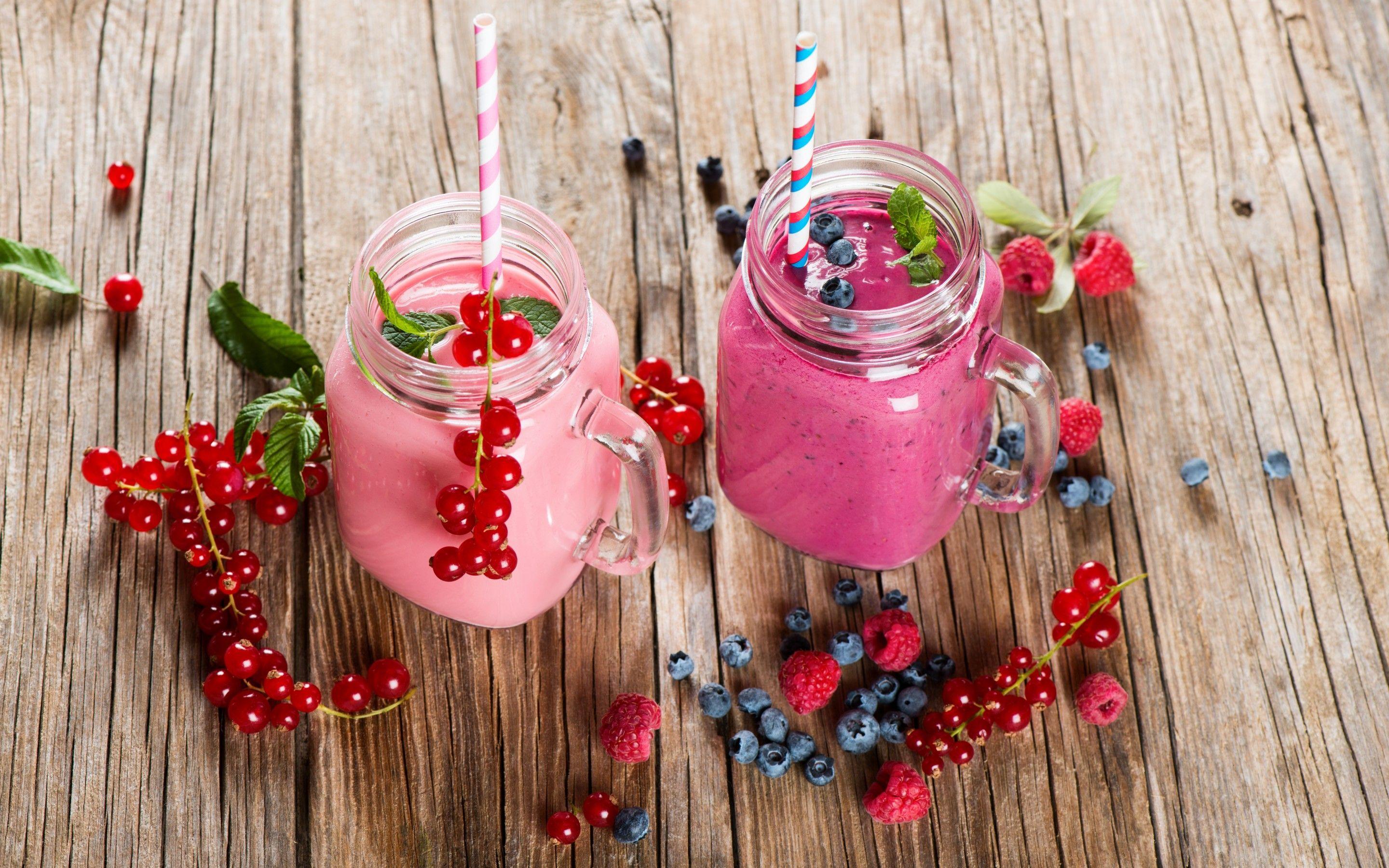 Download 2880x1800 Smoothie, Berries, Straw Wallpaper for MacBook