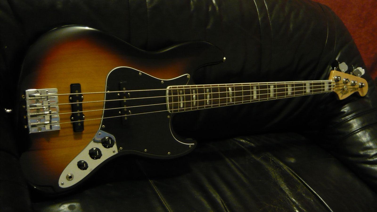 1600x900px Fender Jazz Bass Wallpaper