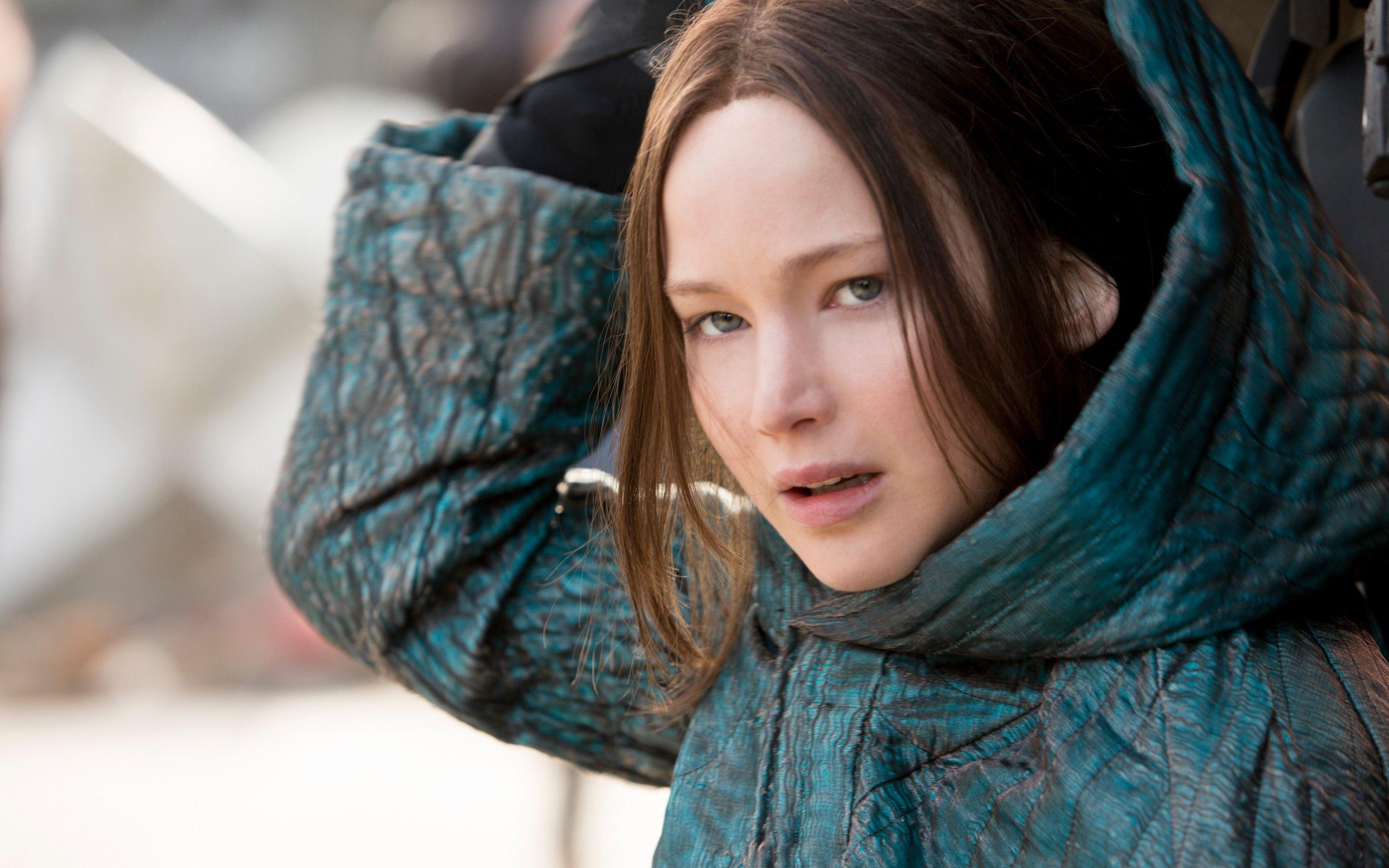 Katniss Everdeen The Hunger Games Mockingjay Part 2 Wallpaper