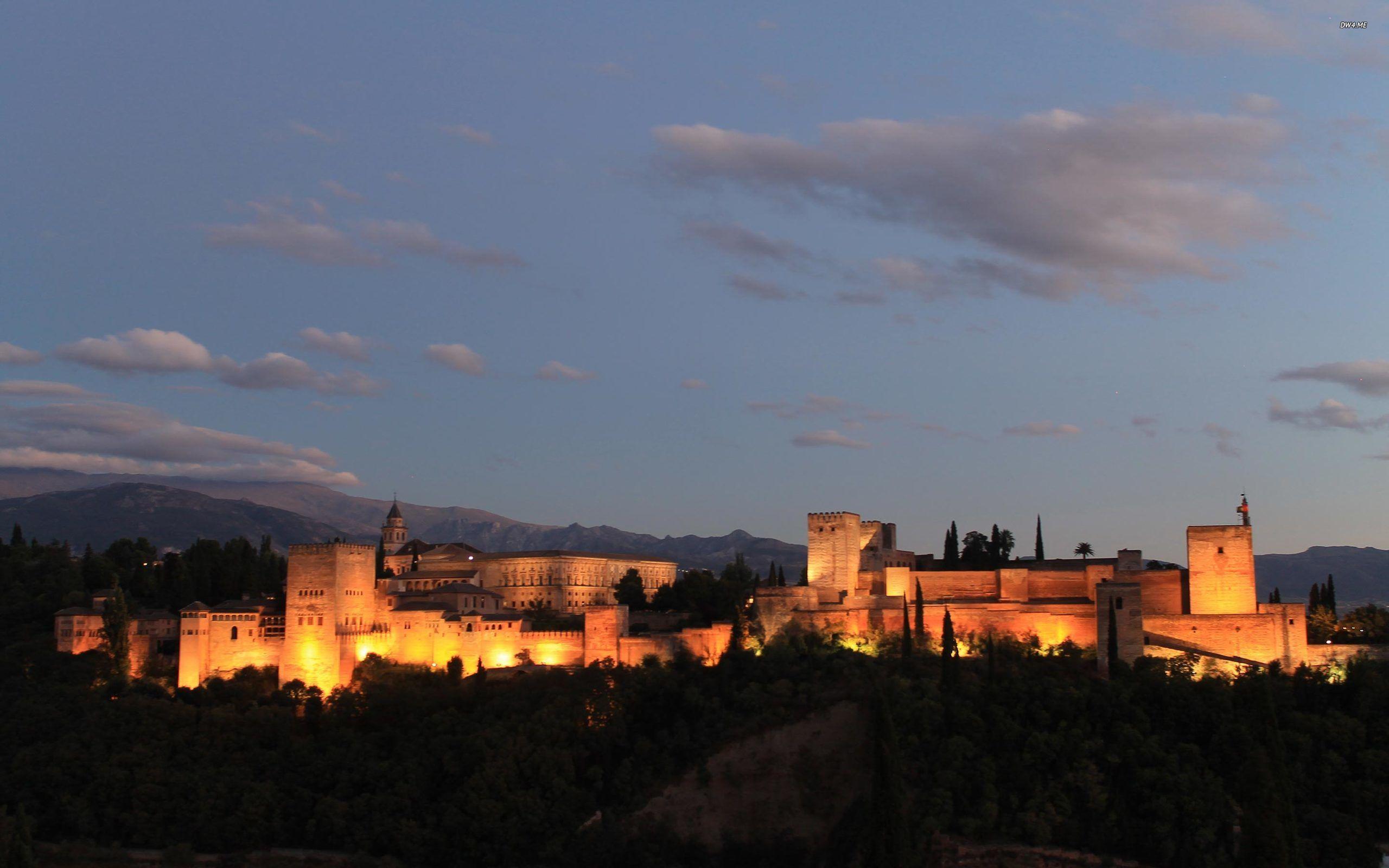 Alhambra palace in the twilight wallpaper wallpaper