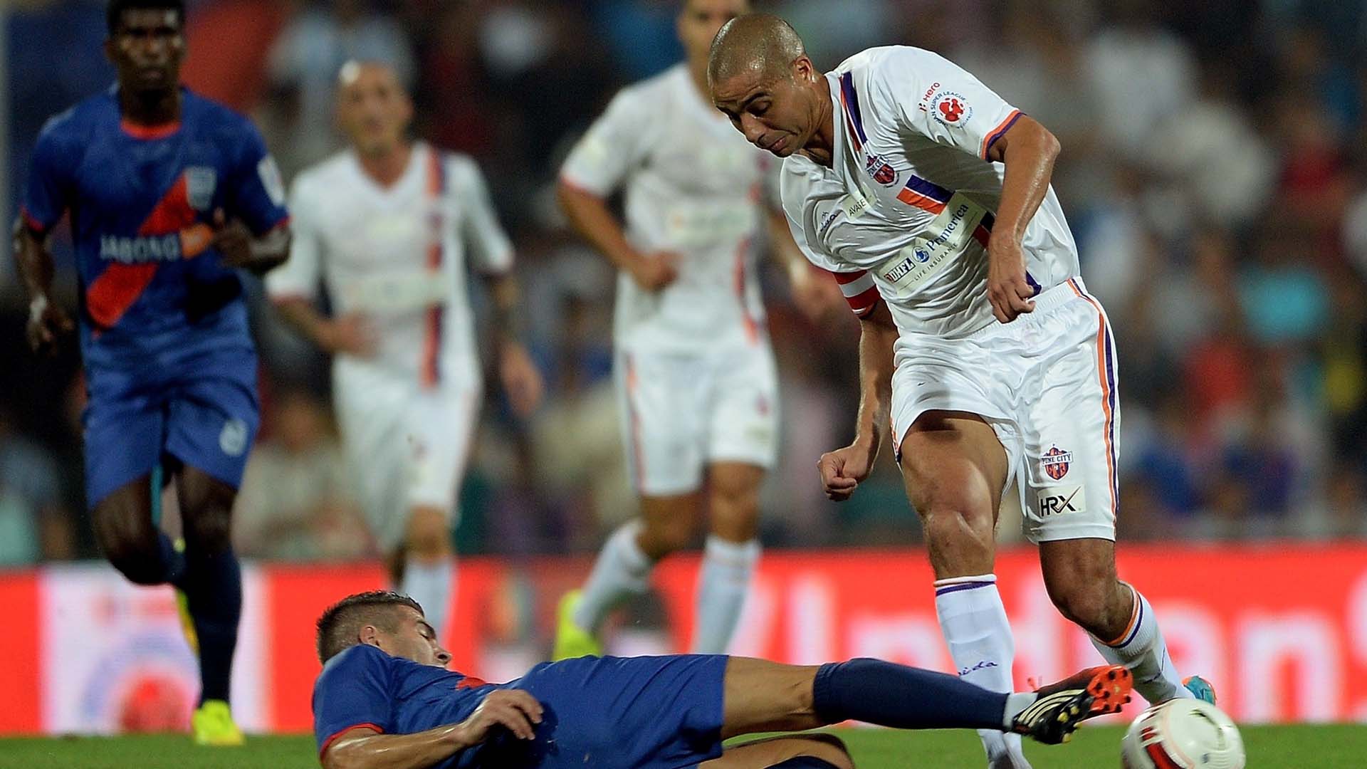 David Trezeguet of FC Pune City controls the ball during ISL match