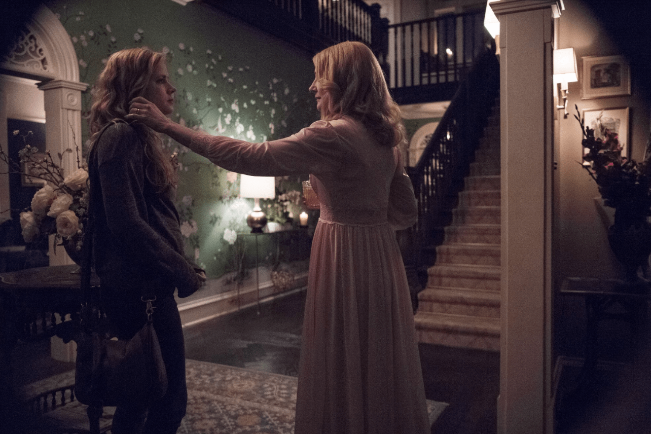 Silver Screen Surroundings: Sharp Objects and deGournay