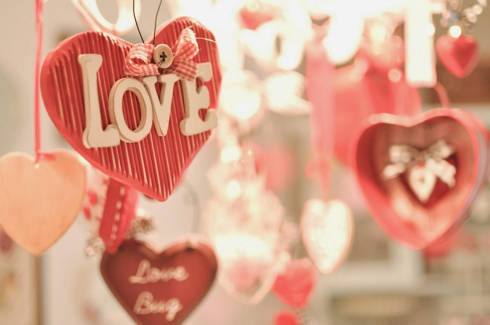 Valentines Day Quotes and SMS. Love Greetings and Sayings