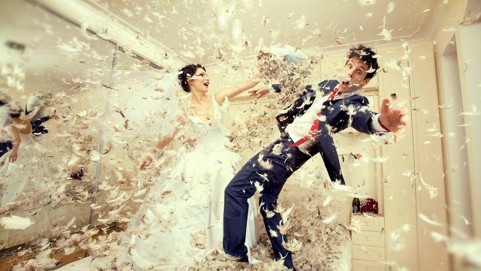 Wedding, Down, Bride, Groom, Dress, Fight wallpaper