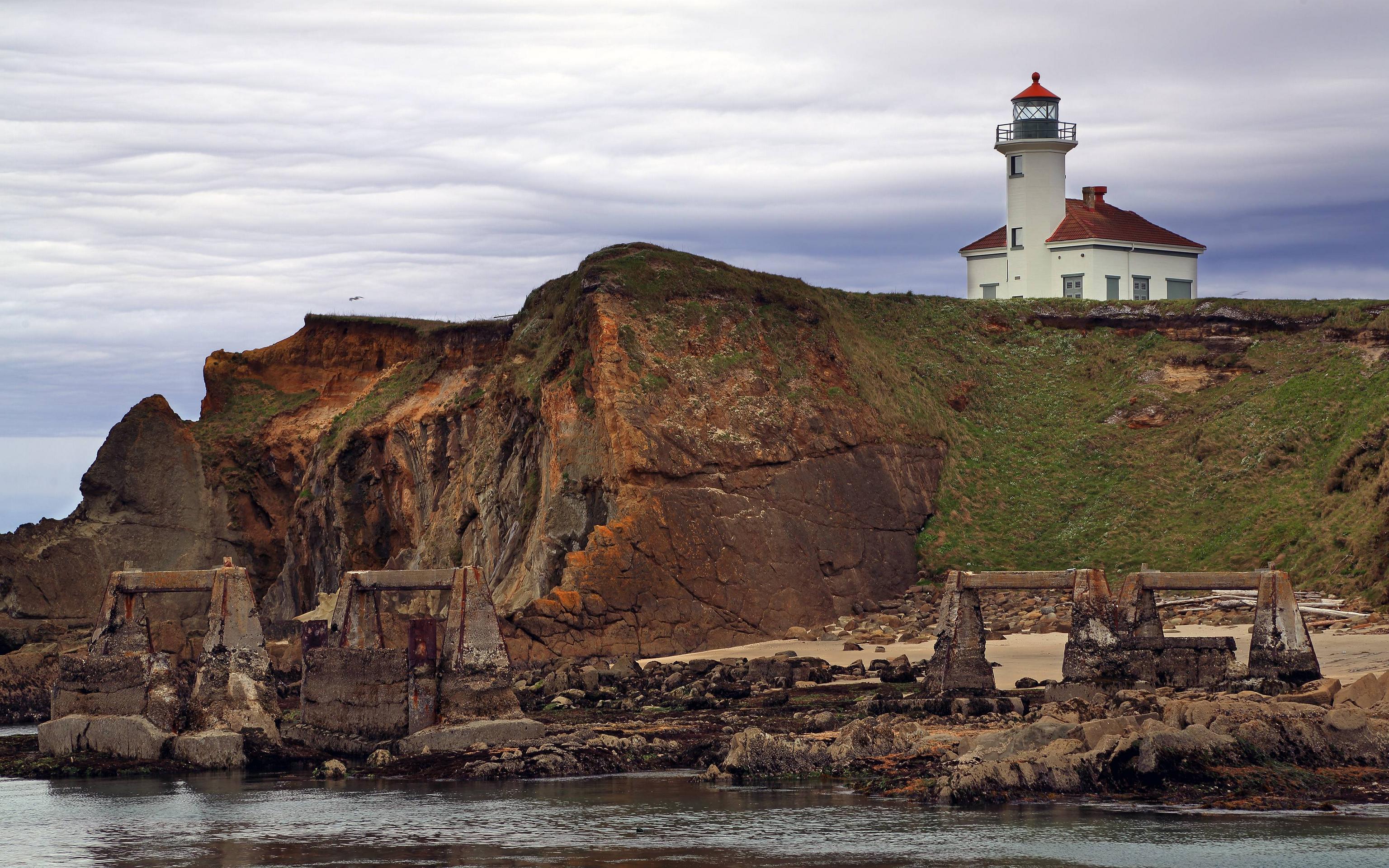 Lighthouse on the Oregon Coast, USA wallpaper and image