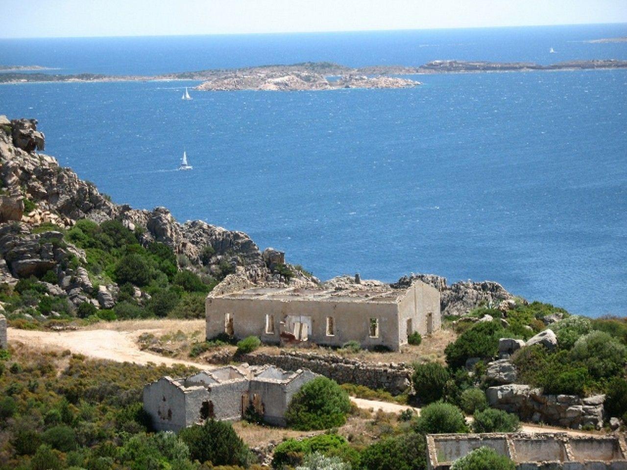 Sardinia City HD Wallpaper, Background Image