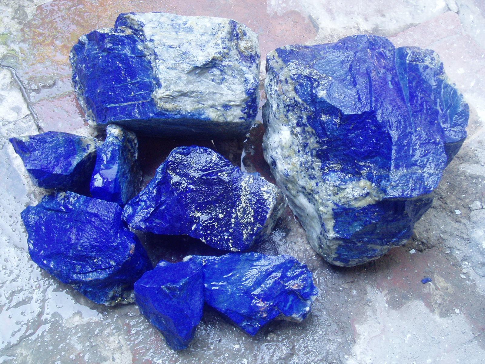 Buy Pakistani Lapis Lazuli online from Zehri Onyx & Minerals