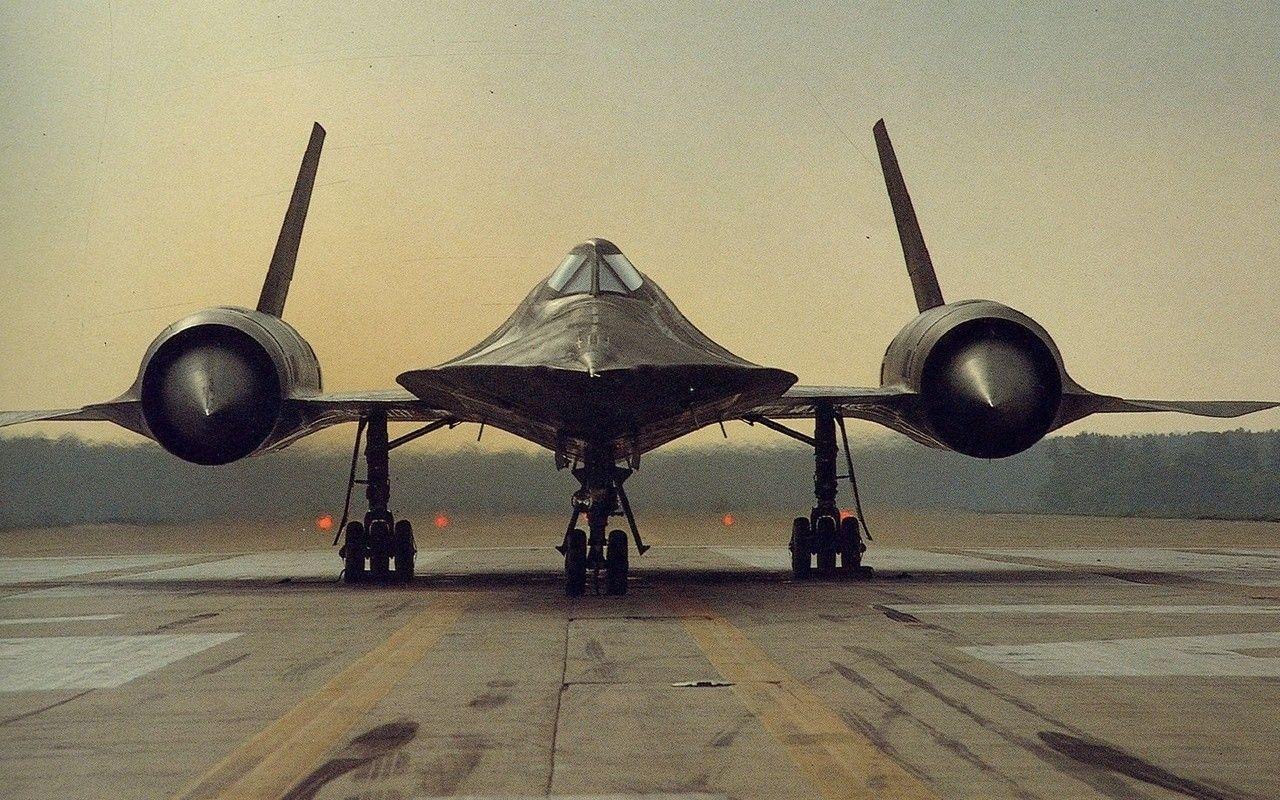 Facts You Didn't Know About The SR 71 Blackbird. I Like To Waste