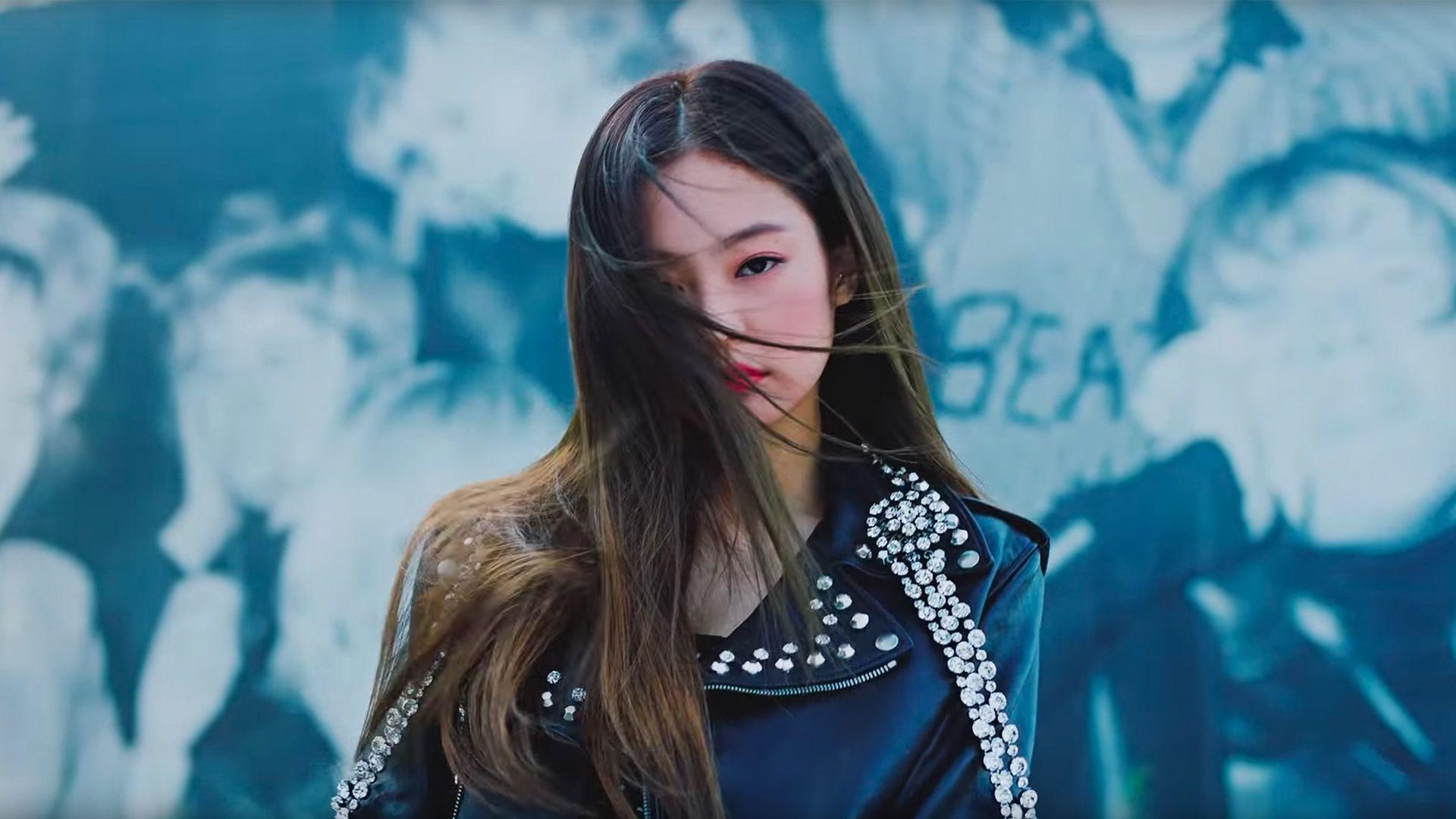 BLACKPINK's Jennie makes her 'Solo' debut and the Internet