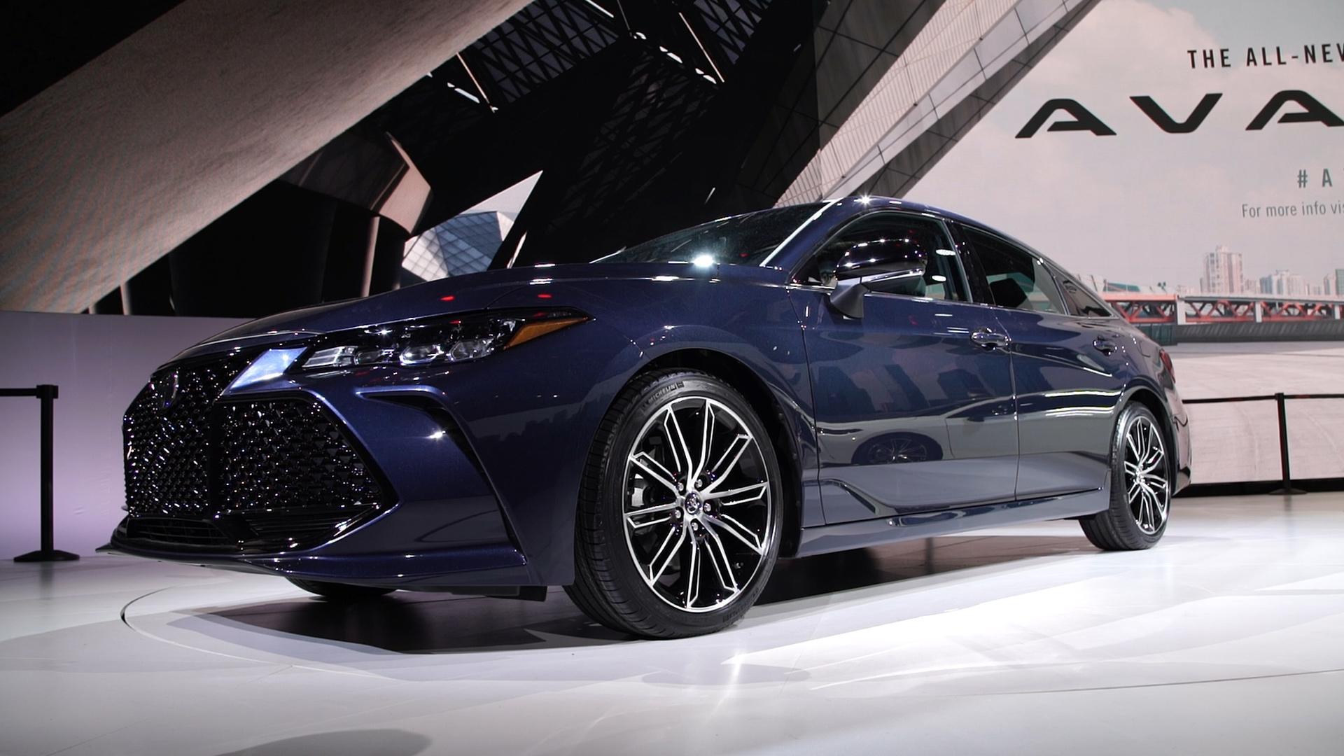 Toyota Avalon Promises To Be A Functional Family Friendly
