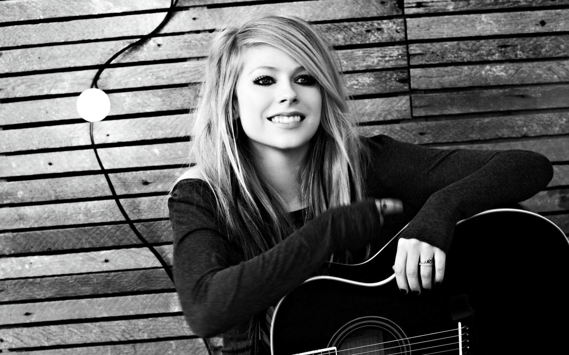 Avril Lavigne Wallpaper. Avril lavigne, HD wallpaper, Long hair styles