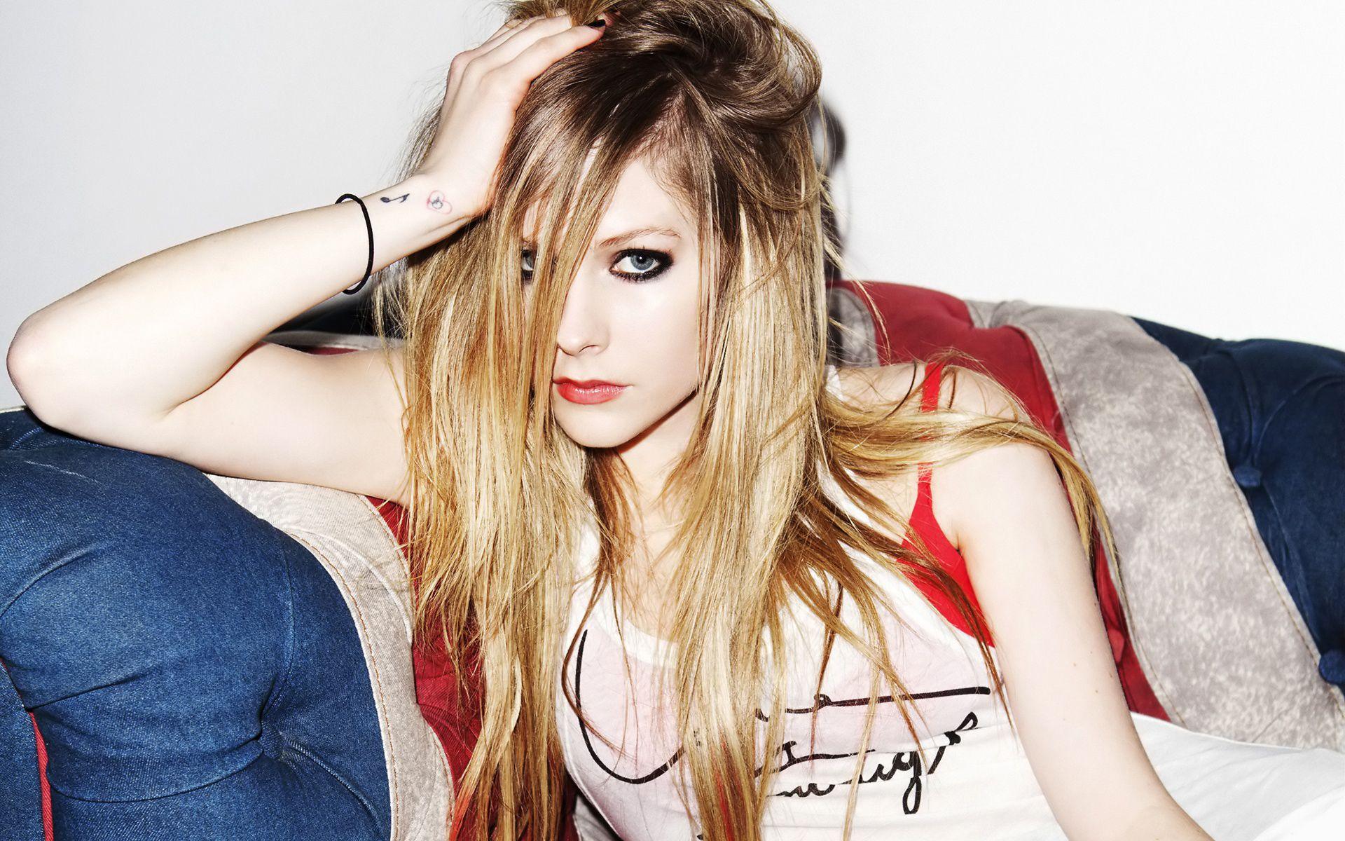 Avril Lavigne image Avril Lavigne HD wallpaper and background