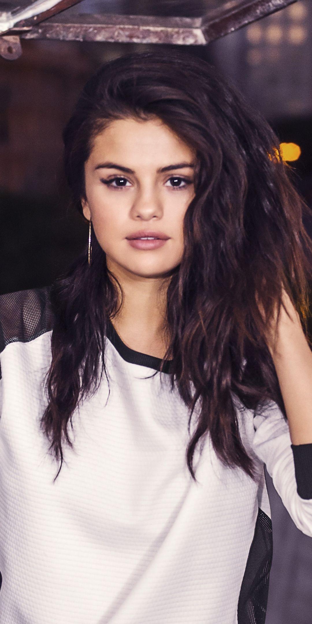 Selena Gomez, singer, brunette, beautiful, 1080x2160