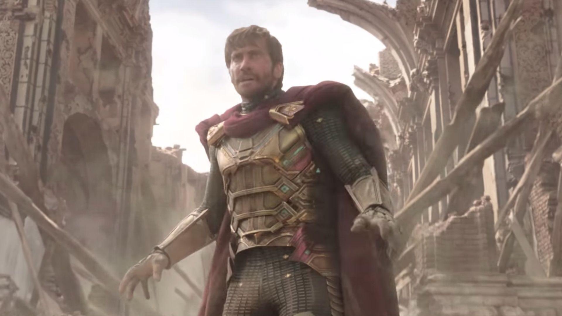 Jake Gyllenhaal Shows Up As Mysterio In Spider Man: Far From Home