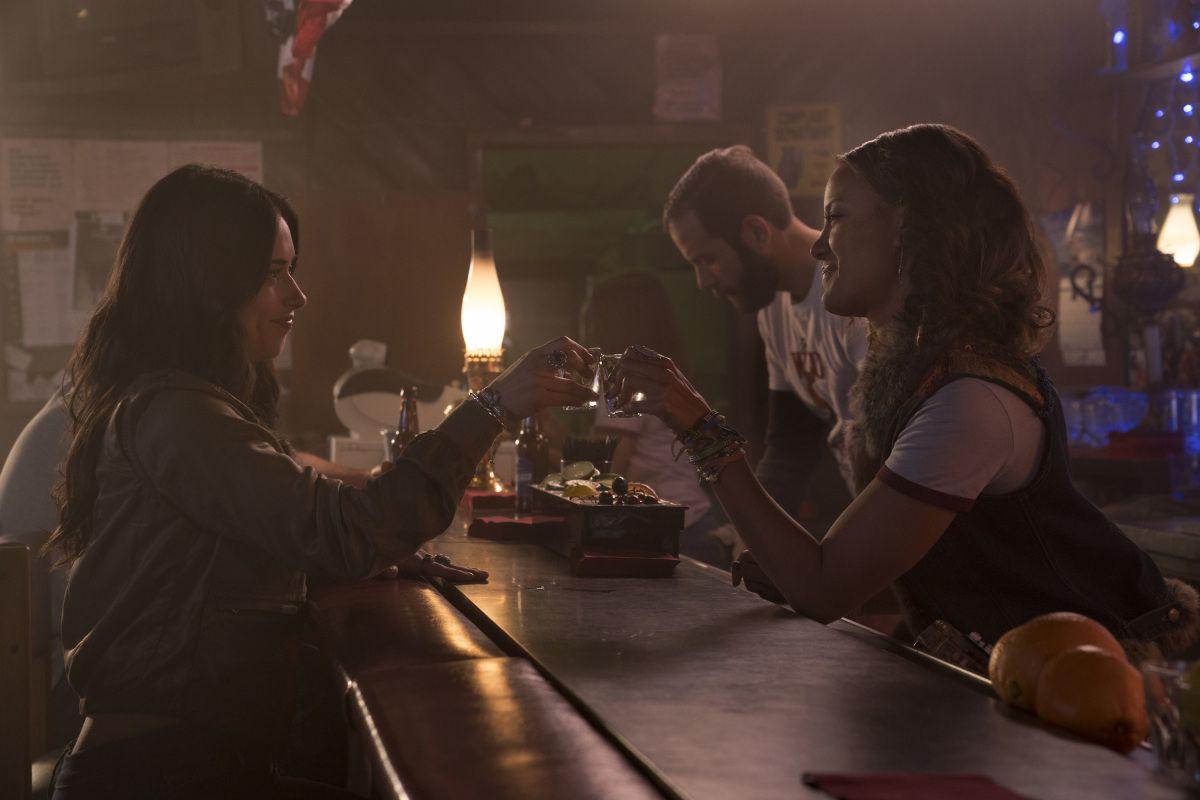 Roswell, New Mexico (The CW) image Roswell, New Mexico Pilot