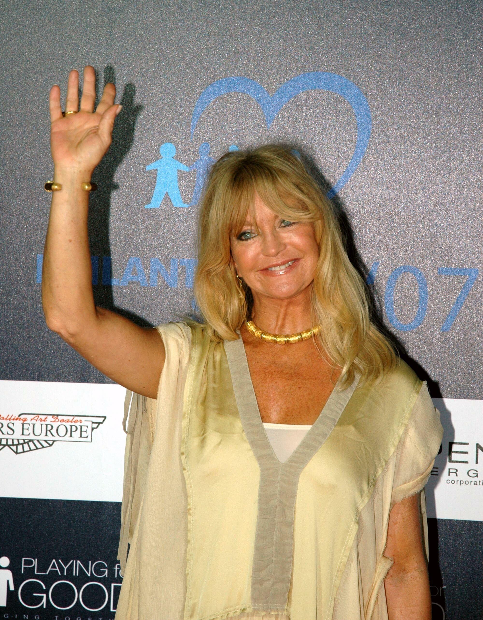 Goldie Hawn image “Playing for Good” Philanthropic Summit 2007 HD