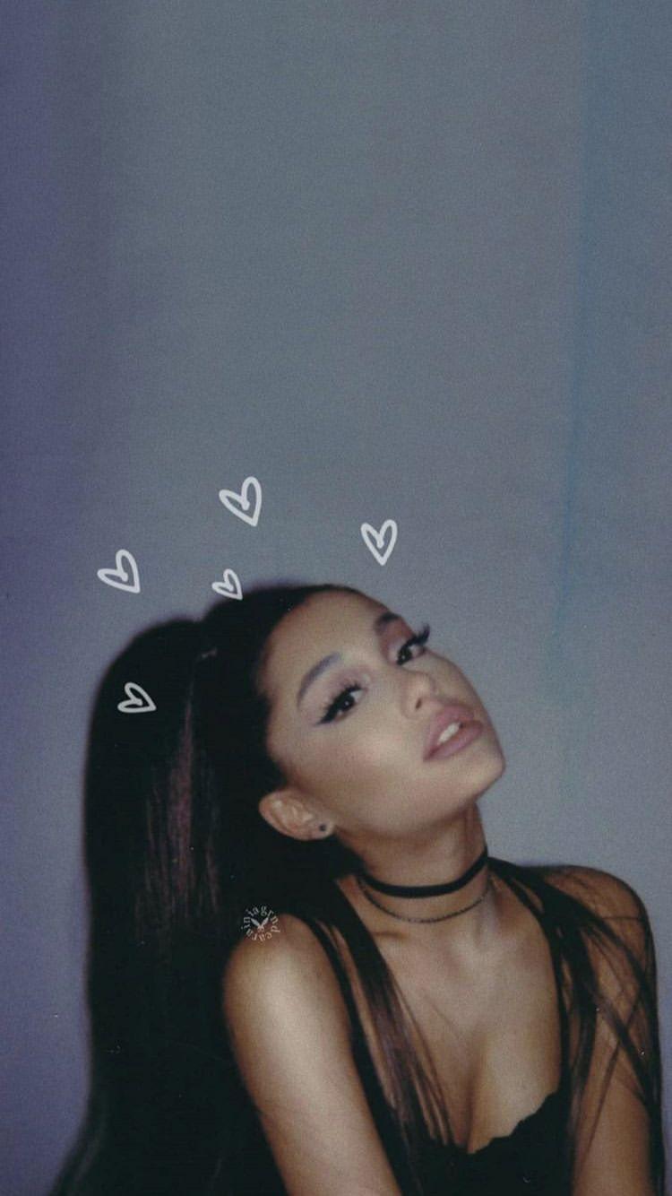 Ariana Grande wallpaper♡ in 2019