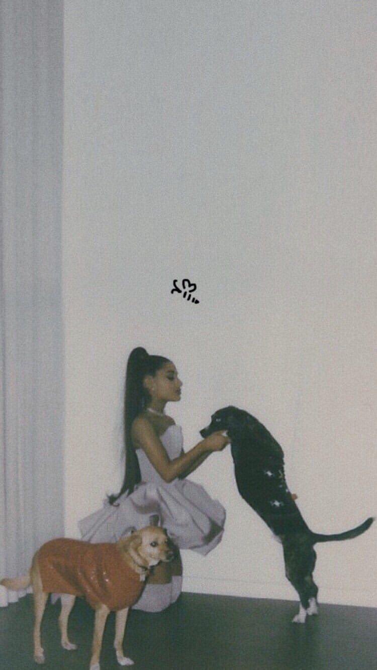 Ariana Grande wallpaper♡. Ariana