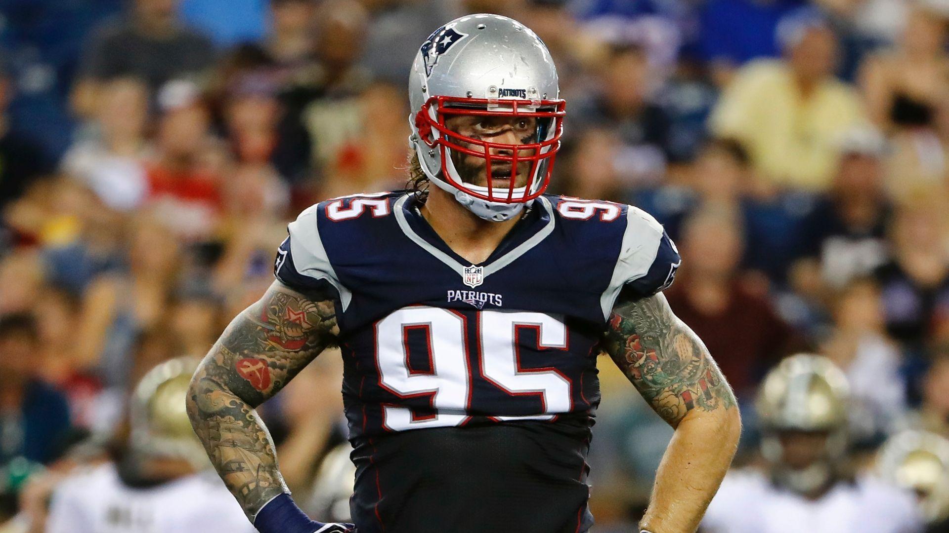 Chris Long supportive of peers' right to protest