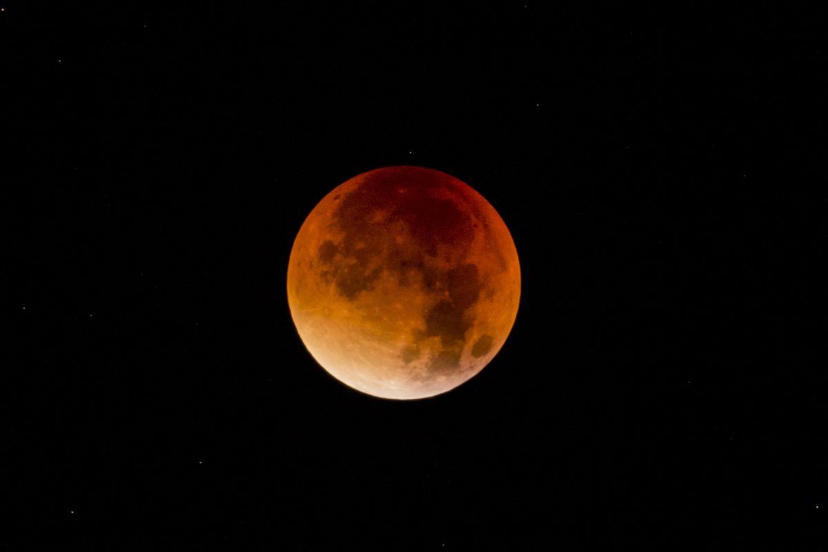 Watch: 2018 lunar eclipse, the longest “blood moon” of the century