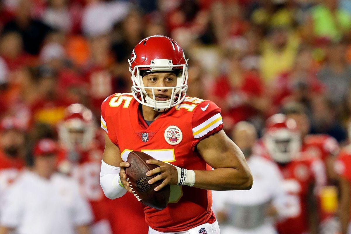 Patrick Mahomes to make his 1st start for Chiefs in Week 17 vs