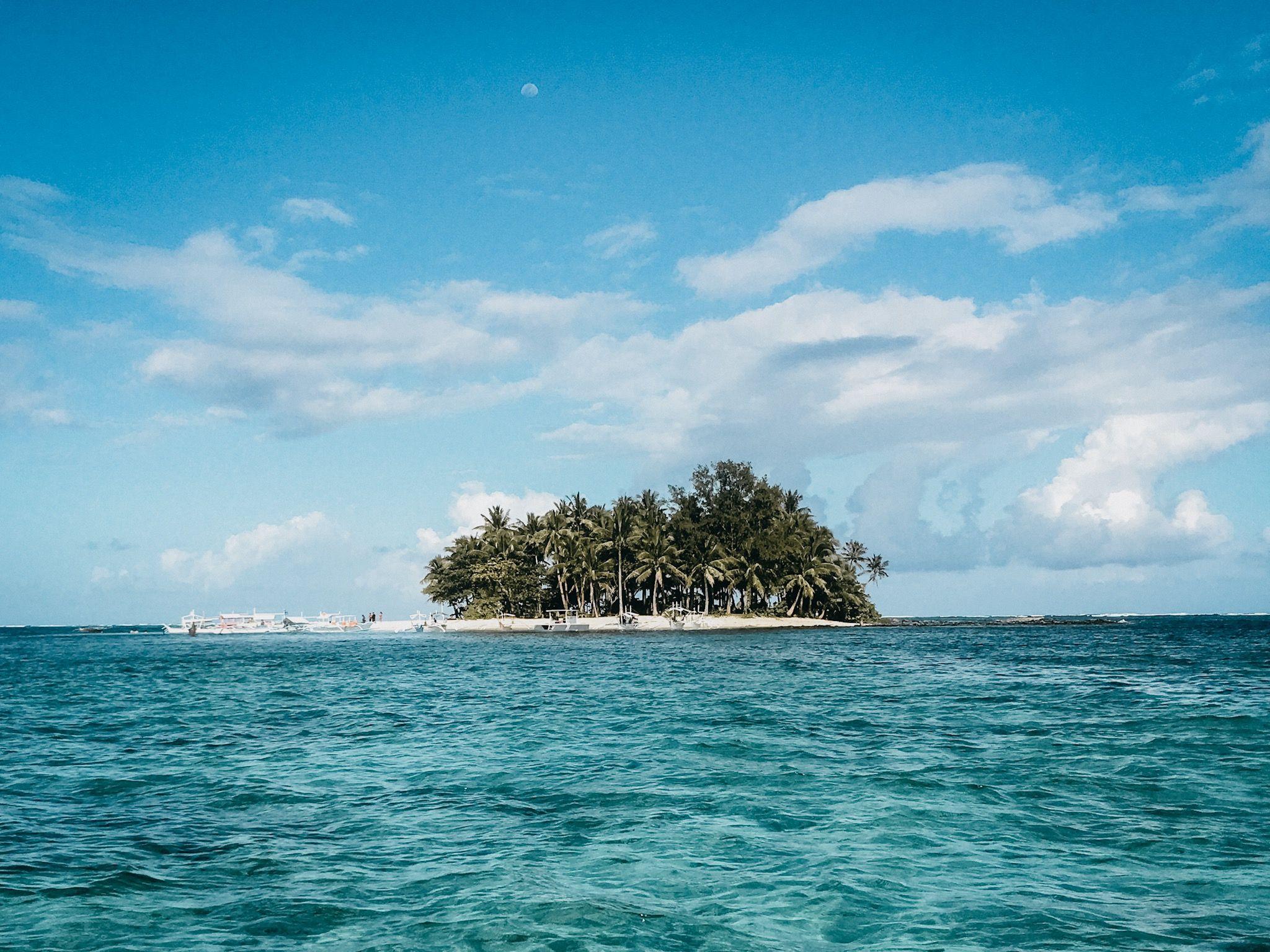 ISLAND HOPPING IN SIARGAO