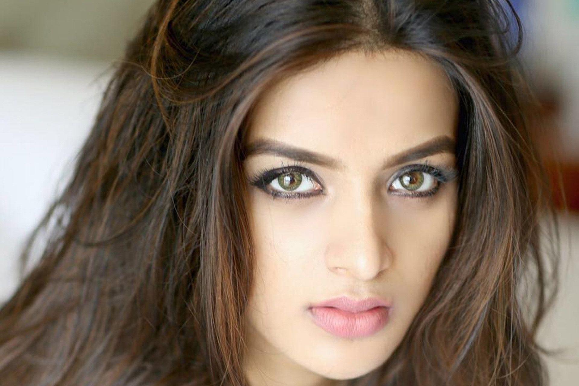 Nidhhi Agerwal Picture