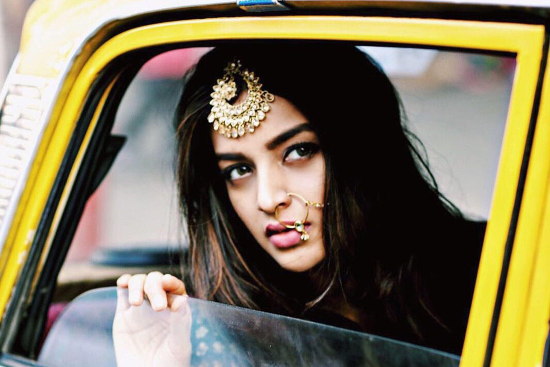 Nidhhi Agerwal As Pooja In Munna Michael Wallpaper 14072