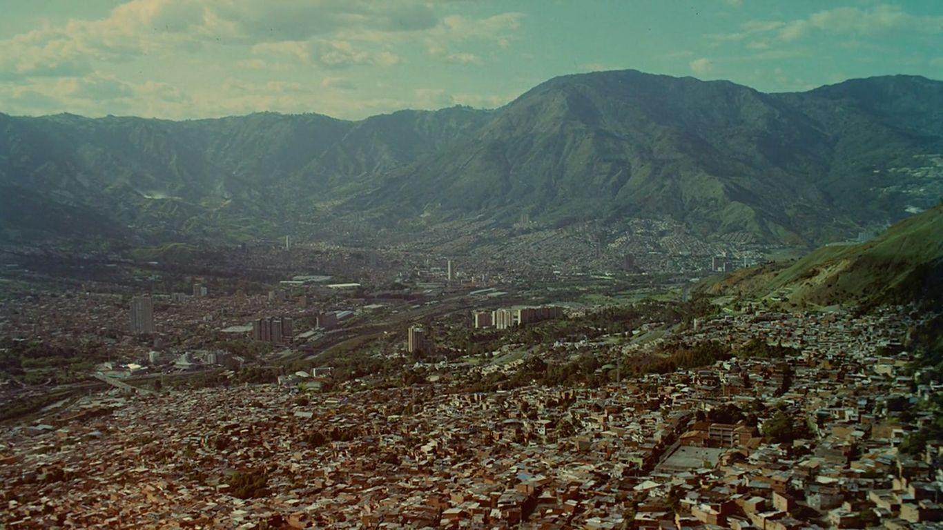 Medellin panorama [1366x768]
