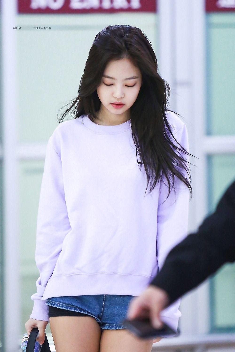 TOP 10 Outfits Of BLACKPINK Jennie (Photo)