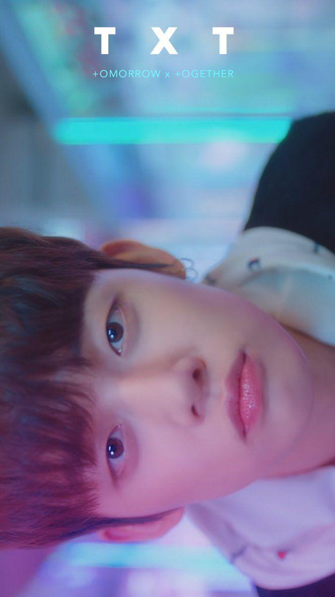 T X T // D E S I G N are 4 new Yeonjun phone