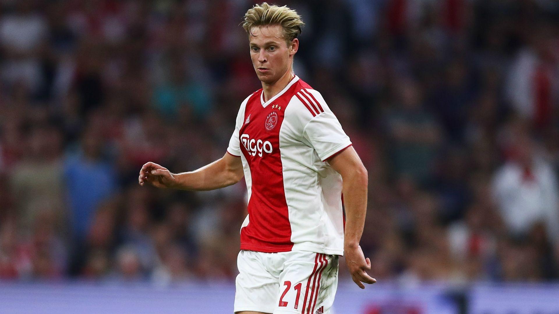 De Jong wants to resolve future 'quickly'